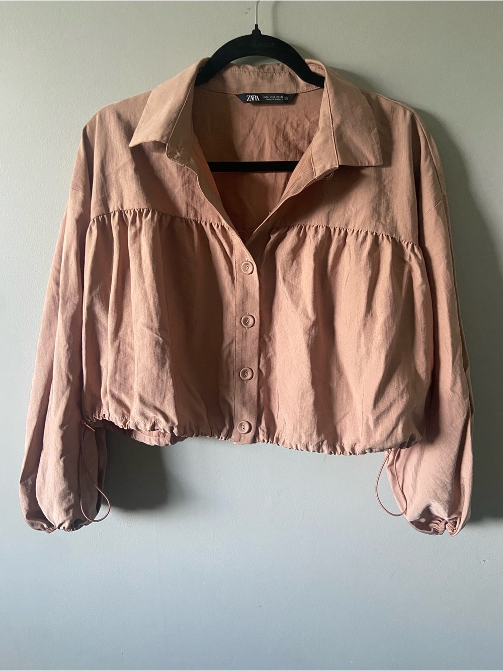 Zara Peachy-Pink Cropped Button-Down Blouse